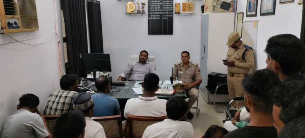 ऑटो चालकों की समस्याओं को लेकर पुलिस लाइन में एक अहम बैठक आयोजित की गई..?