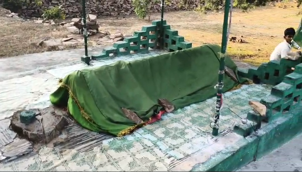 हिन्दु समाज के मन्दिर को बदल कर मुस्लिम सम्प्रदाय की मजार बनाने का मामला…?