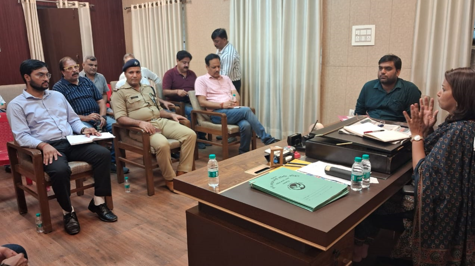 हरिद्वार प्रशासन की सख्ती: 4 दिन में हटाएं अतिक्रमण, अन्यथा सामान जब्त और जुर्माना लगेगा