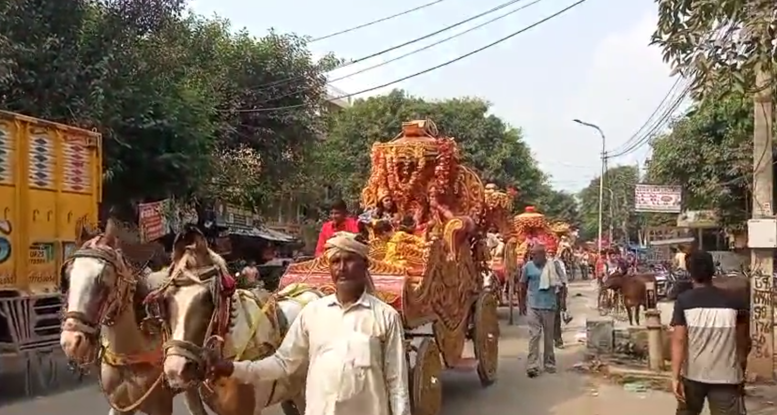 फरीदपुर में महाराजा अग्रसेन शोभा यात्रा का भव्य आयोजन