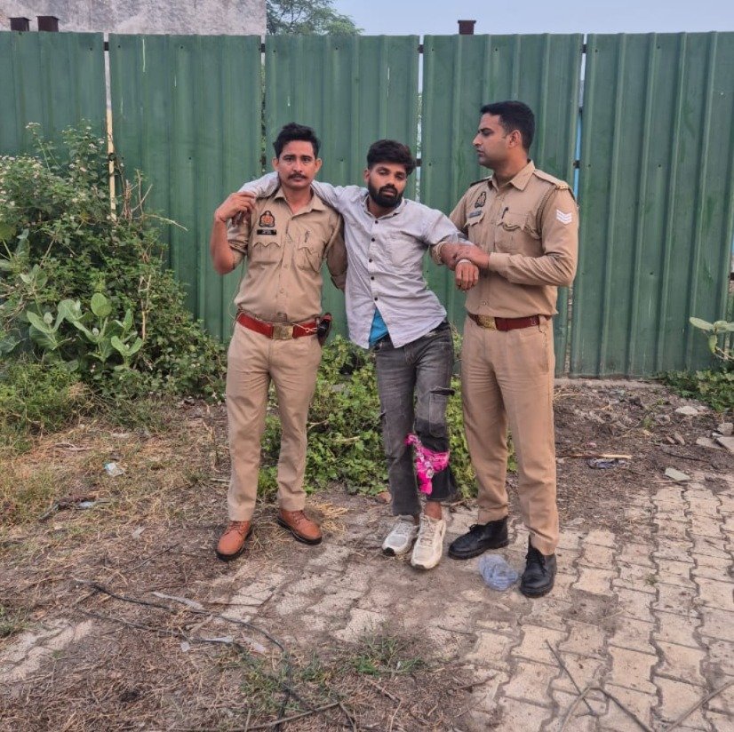 गाजियाबाद पुलिस की बड़ी कार्रवाई: मुठभेड़ में दो लुटेरे गिरफ्तार, लूट का माल बरामद