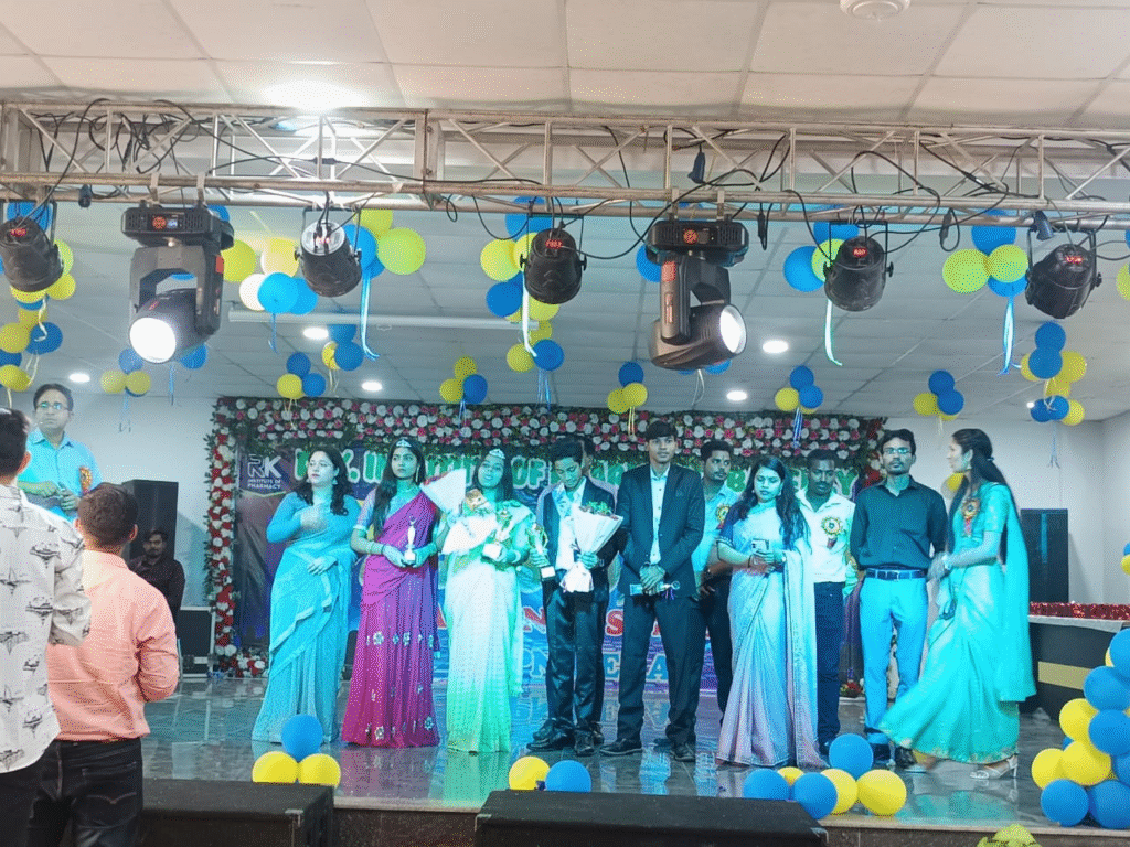 बरेली में नवप्रवेशी विद्यार्थियों का भव्य स्वागत