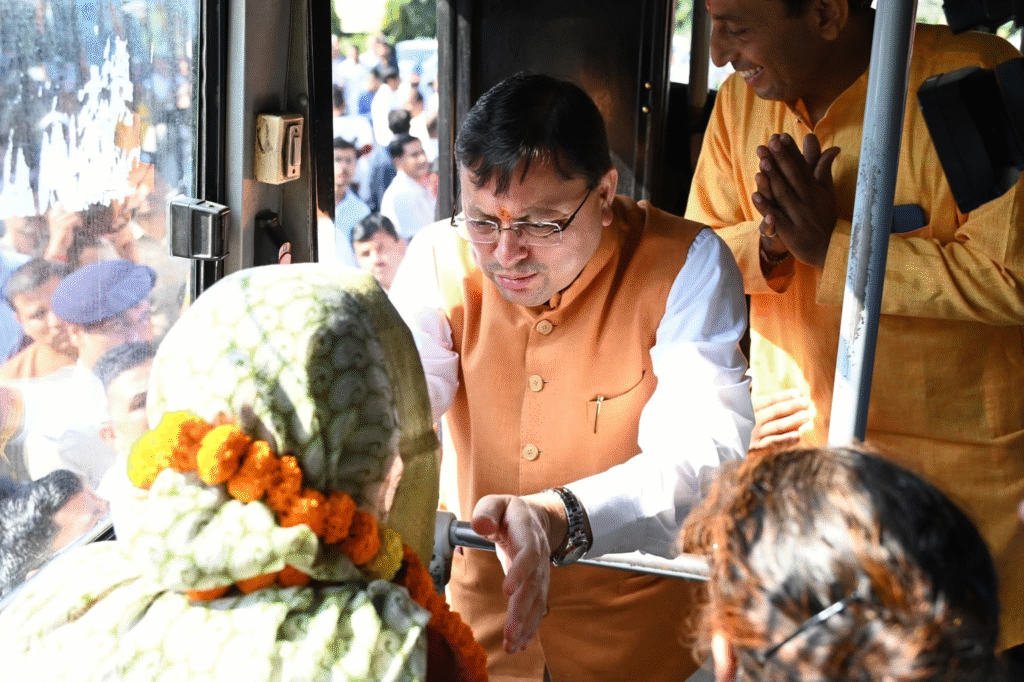 मुख्यमंत्री ने किया हल्द्वानी सिटी बस सेवा का शुभारंभ