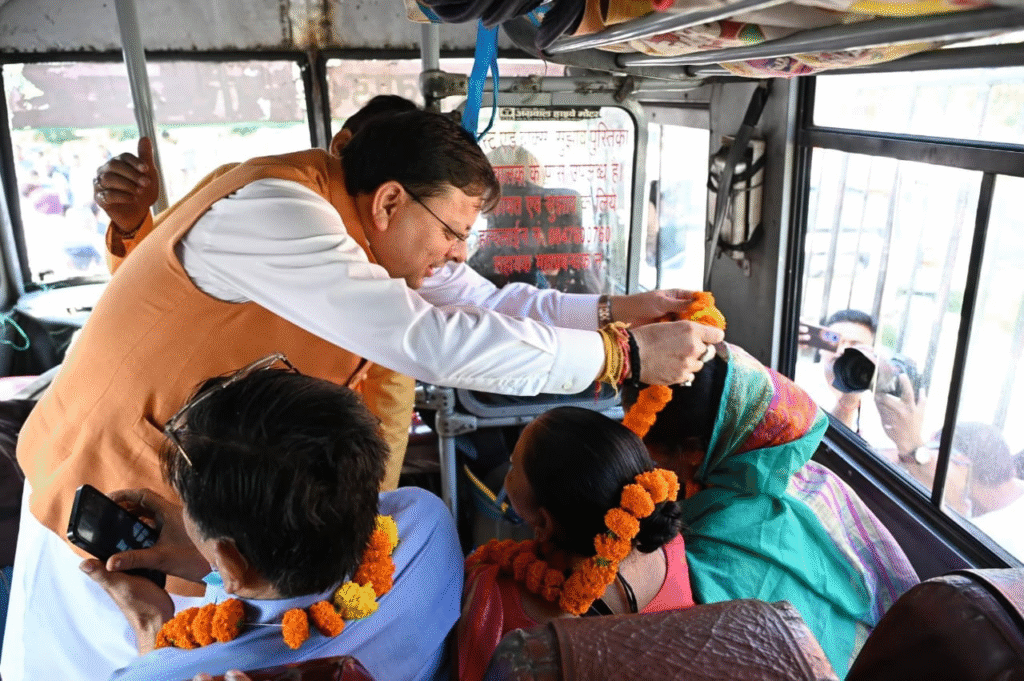 मुख्यमंत्री ने किया हल्द्वानी सिटी बस सेवा का शुभारंभ