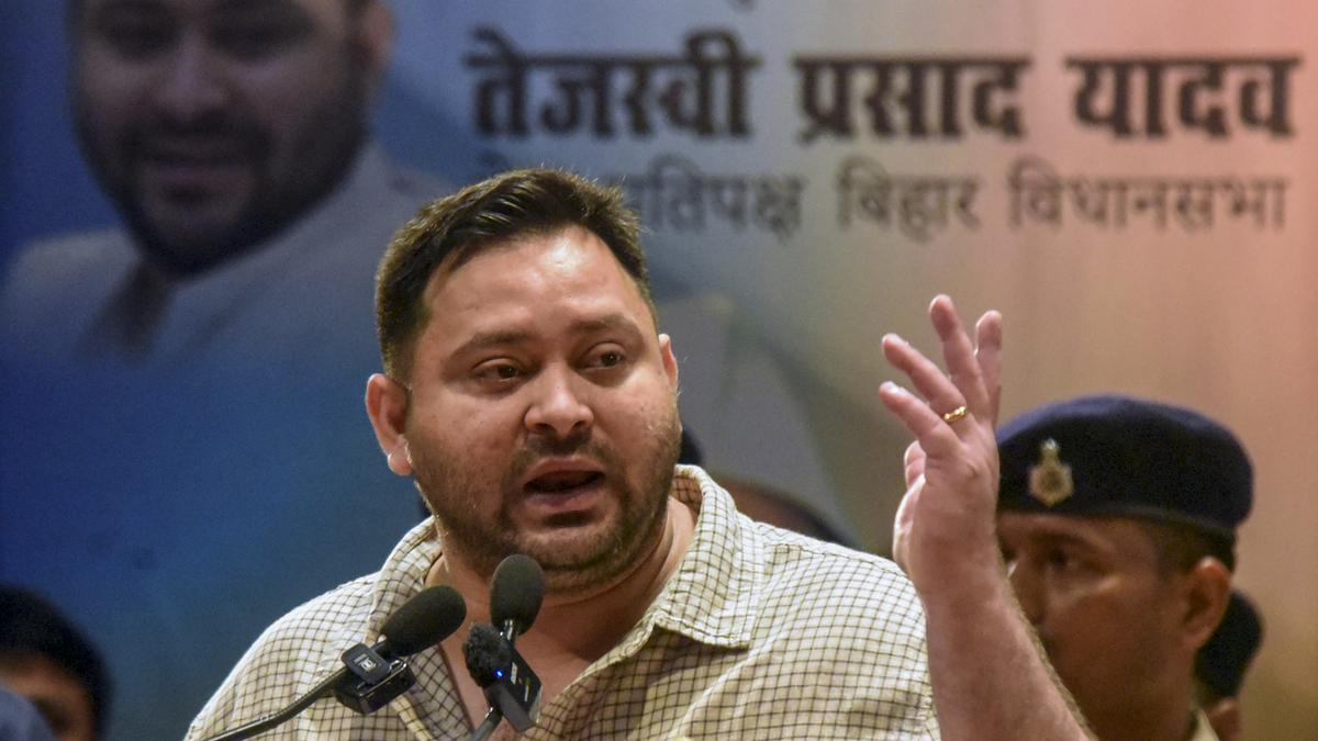 मौलाना ने लगाया तेजस्वी पर मुस्लिम नेतृत्व खत्म करने का आरोप