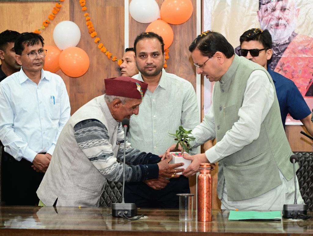 वरिष्ठ नागरिक समाज के अनुभव, ज्ञान और मूल्यों के प्रतीक: मुख्यमंत्री