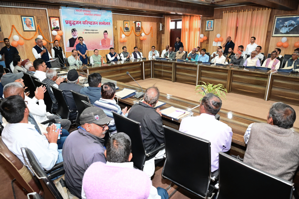 वरिष्ठ नागरिक समाज के अनुभव, ज्ञान और मूल्यों के प्रतीक: मुख्यमंत्री