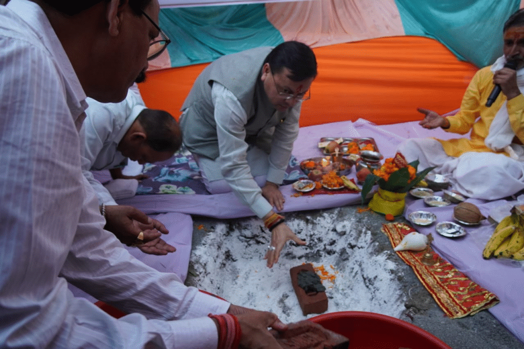 चम्पावत के अमोड़ी में 1.60 करोड़ की रोड साइड एमिनिटी का शिलान्यास, पर्यटन और रोजगार को मिलेगा बढ़ावा