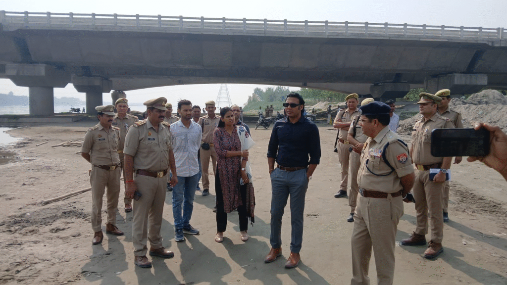 शामली में छठ महापर्व की तैयारियां जोरों पर: डीएम और एसपी ने यमुना घाट का किया निरीक्षण