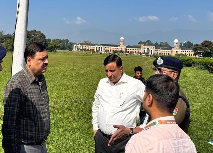 प्रधानमंत्री के उत्तराखंड भ्रमण की तैयारियां जोरों पर: FRI में व्यवस्थाओं का जायजा