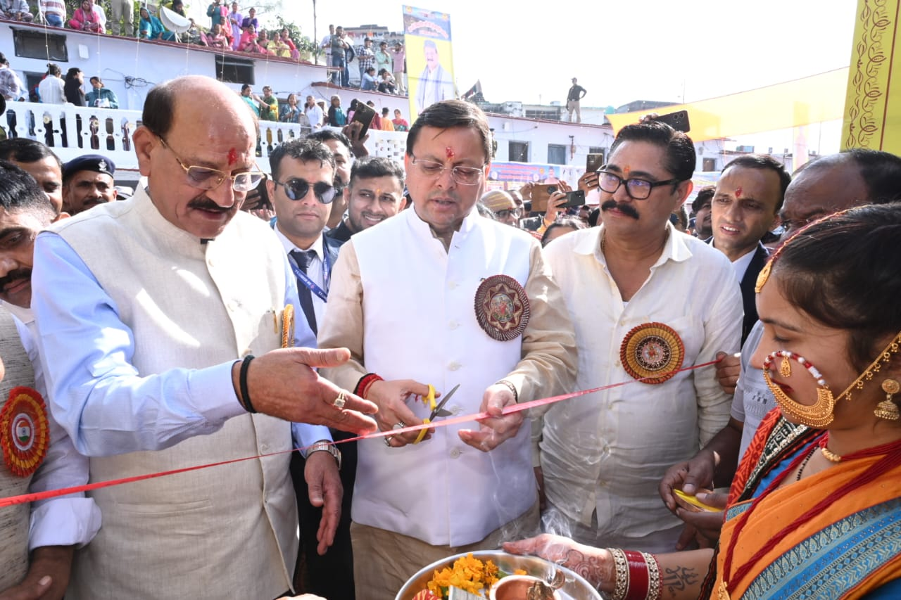 मुख्यमंत्री पुष्कर सिंह धामी ने किया 49वें श्री कुंजापुरी पर्यटन एवं विकास मेले का शुभारंभ: विकास कार्यों की दी सौगात