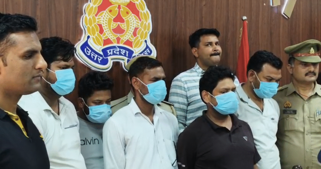 सहारनपुर पुलिस ने फर्जी डिग्री गैंग का किया पर्दाफाश, 240 नकली डिग्रियां और मार्कशीट बरामद