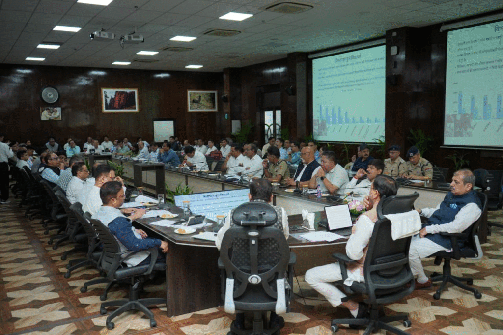 छात्रा की डिग्री नहीं मिली तो सीएम ने दिए अफसर के खिलाफ कार्रवाई के आदेश