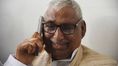 विधान सभा में नेता प्रतिपक्ष माता प्रसाद पांडेय लखनऊ में हाउस अरेस्ट