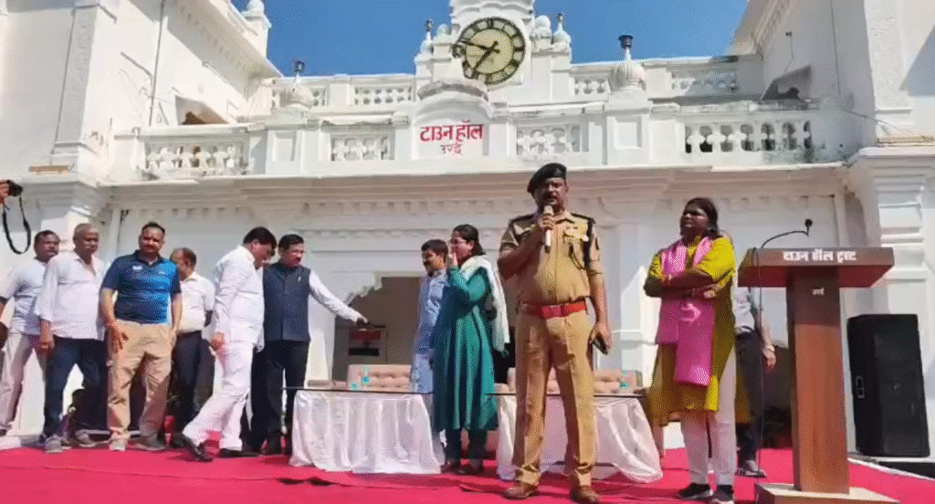 मिशन शक्ति 5.0: जालौन में 'वूमेन एंपावरमेंट रन' ने बिखेरा नारी शक्ति का जादू