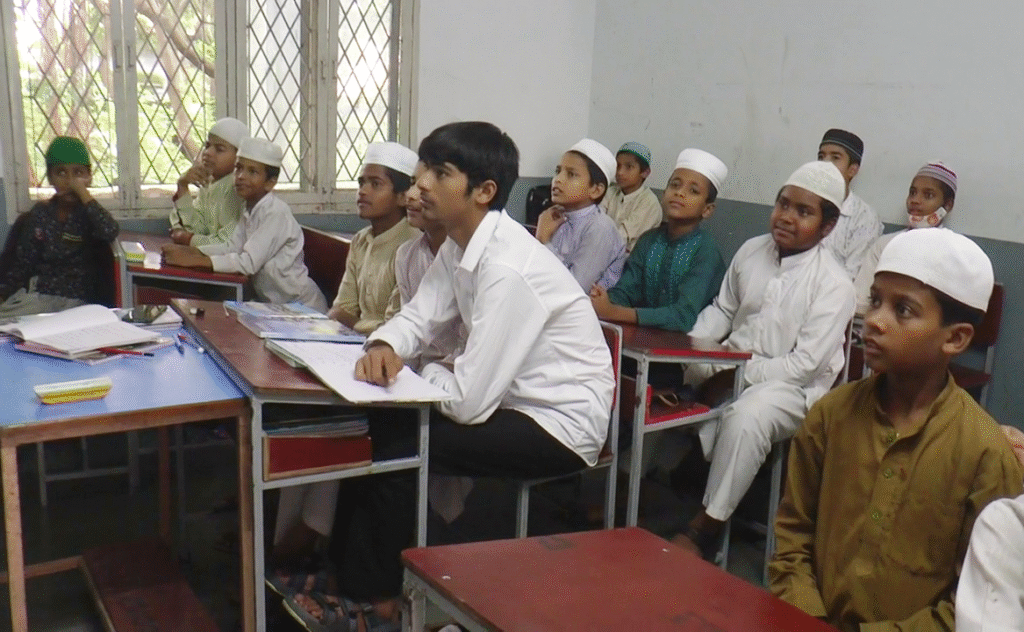 उत्तराखंड में मदरसा बोर्ड होगा समाप्त, राज्यपाल ने अल्पसंख्यक शिक्षा विधेयक को दी मंजूरी