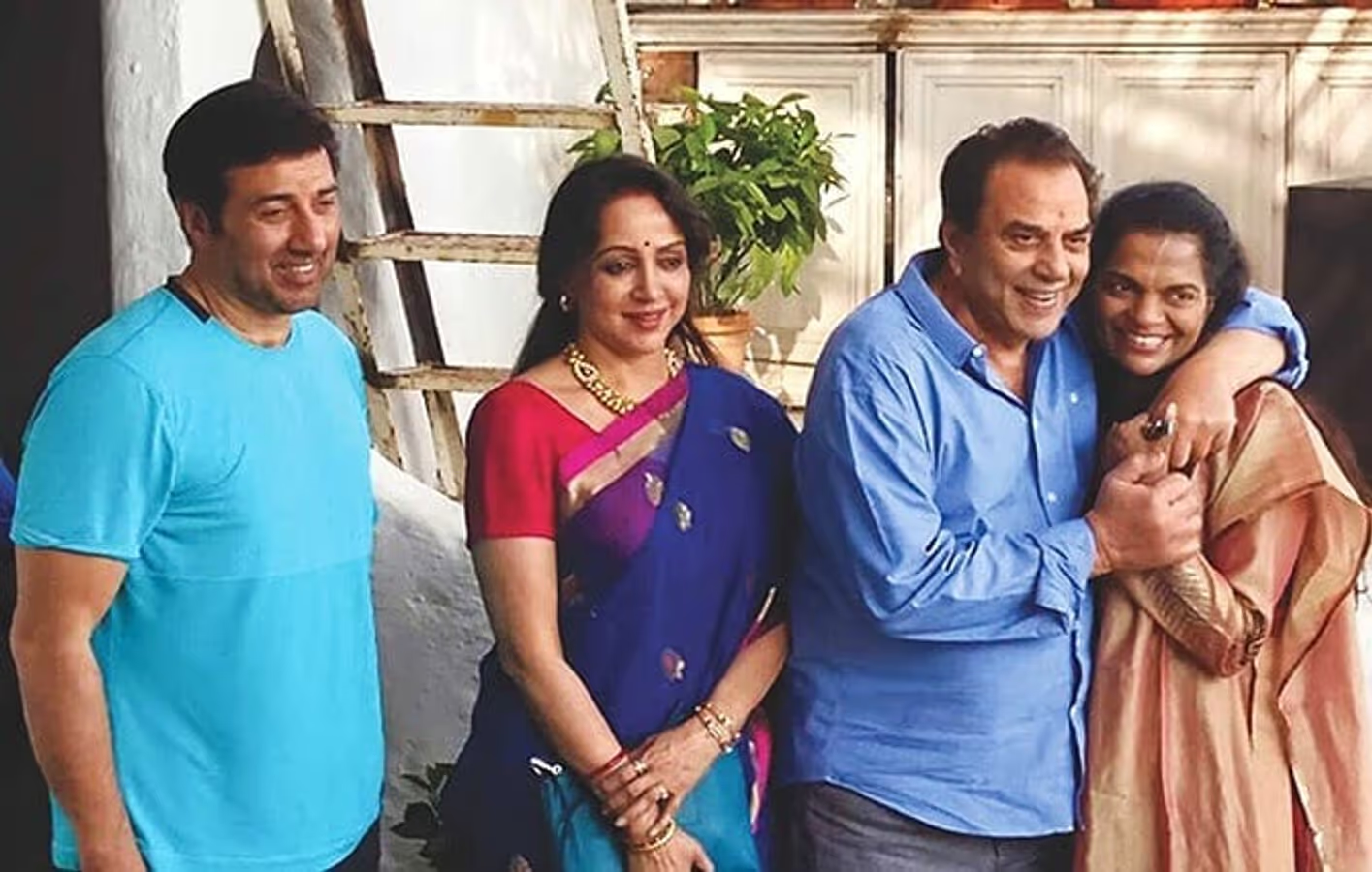 धर्मेंद्र अभी जिंदा और स्वस्थ: फेक डेथ न्यूज फैलाने वालों की पोल खुली, हीमैन ने दी कड़ी चेतावनी