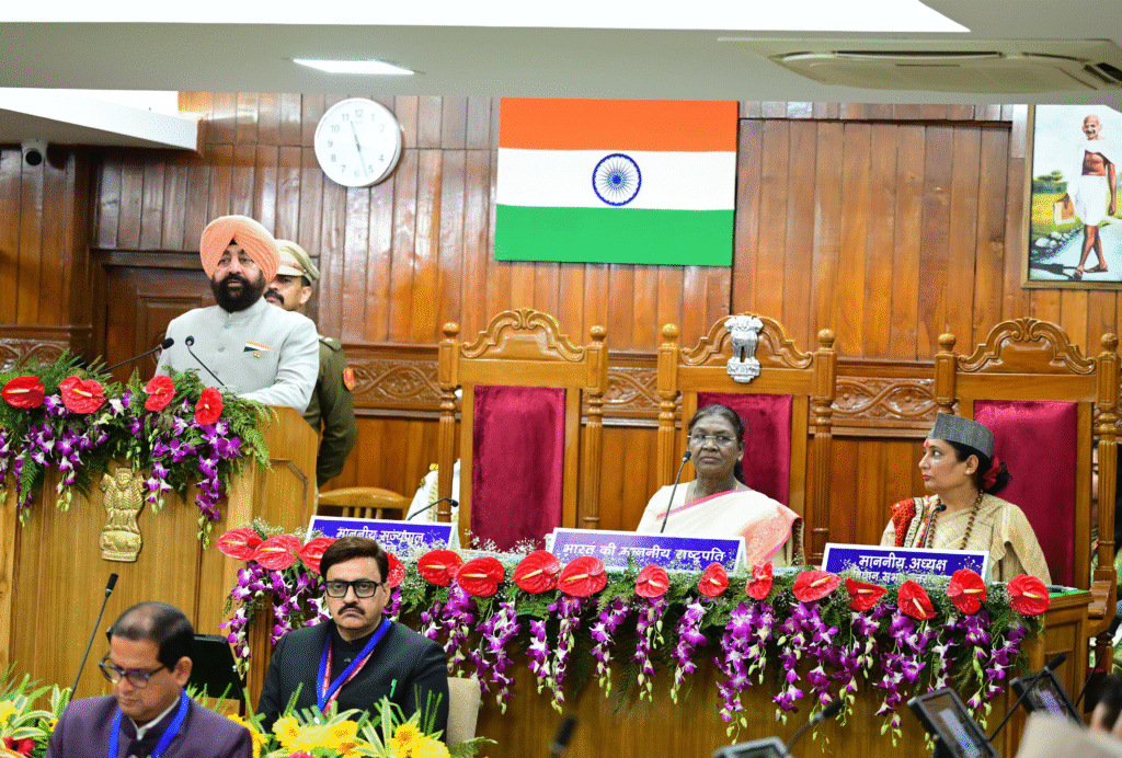 राष्ट्रपति के अभिभाषण में निखरे महिला उत्थान के रंग