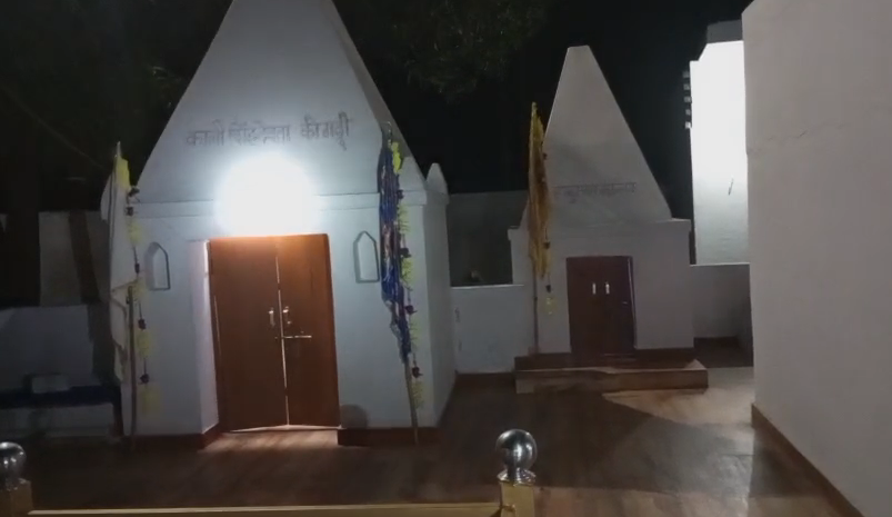 मंदिर में चोरी करता चोर पकड़ा: ग्रामीणों ने की पिटाई, पुलिस के दावे फेल