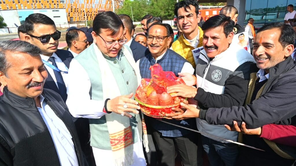 गन्ना समर्थन मूल्य में बढ़ोतरी पर किसानों ने जताया मुख्यमंत्री धामी का आभार