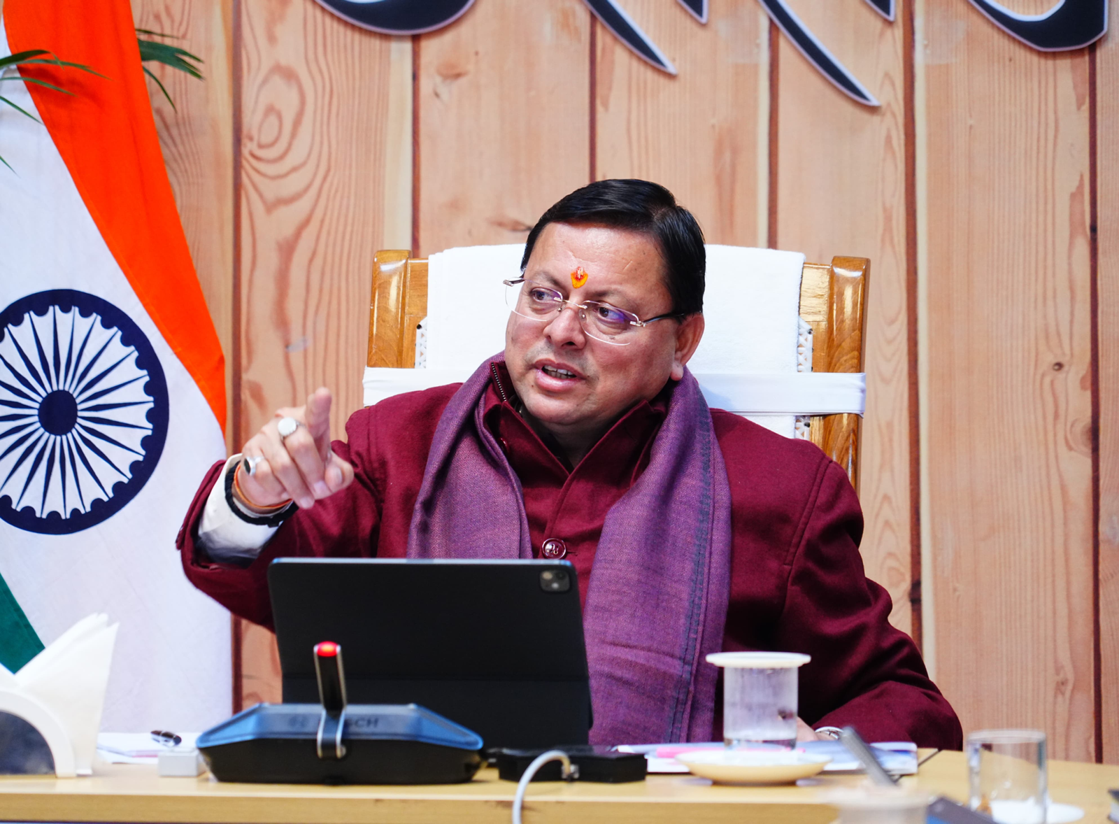 उत्तराखंड रिवर्स पलायन 2025: CM धामी का मास्टरप्लान – 6282 लोग लौटे घर, राज्यव्यापी प्रवासी पंचायतें और 25 नए वेडिंग डेस्टिनेशन