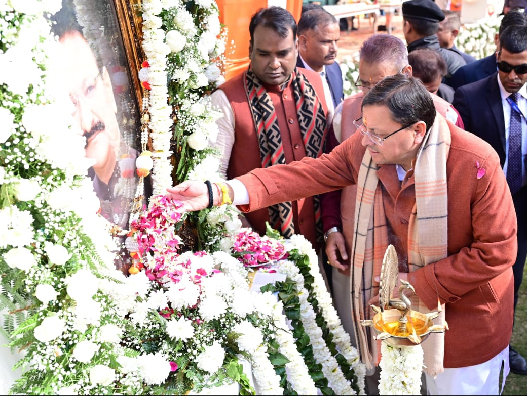 उत्तराखंड: CM धामी ने स्व. उमेश अग्रवाल की 66 वीं जयंती पर श्रद्धांजलि अर्पित की, वरिष्ठ नागरिकों के कल्याण पर जोर