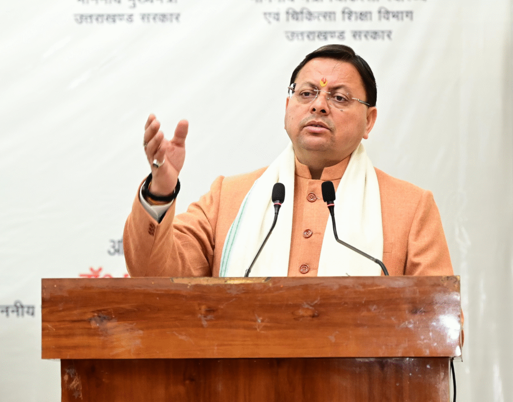 मुख्यमंत्री ने 142 नवनियुक्त असिस्टेंट प्रोफेसर्स को प्रदान किए नियुक्ति पत्र