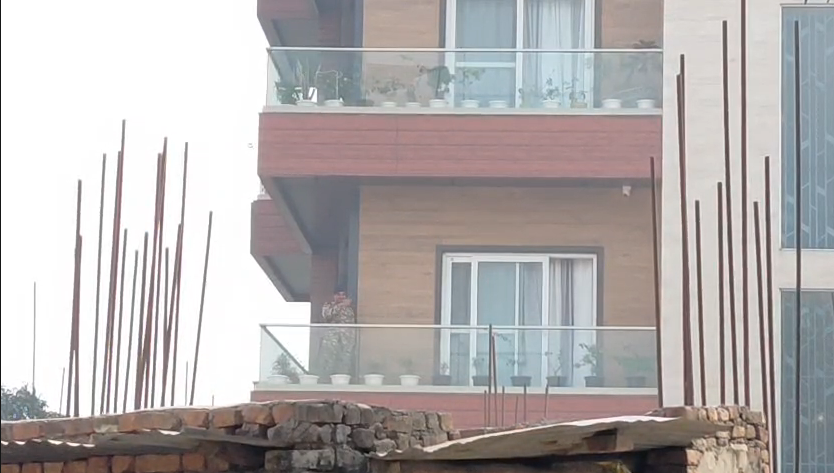 सहारनपुर से बांग्लादेश तक सिरप तस्करी का बड़ा खुलासा: STF ने फर्जी फर्मों के जाल में फंसे दो भाइयों को लखनऊ से दबोचा