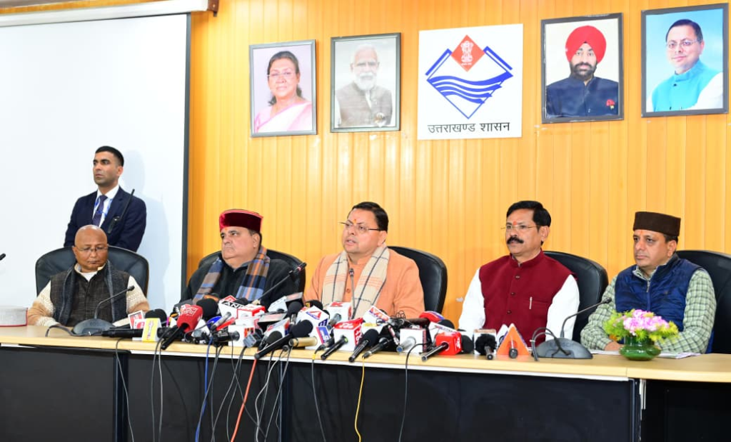 VB-G RAM G अधिनियम: CM धामी बोले - गांवों को मजबूत बनाने का क्रांतिकारी कदम, 125 दिन रोजगार गारंटी और 9% प्रशासनिक बजट वृद्धि