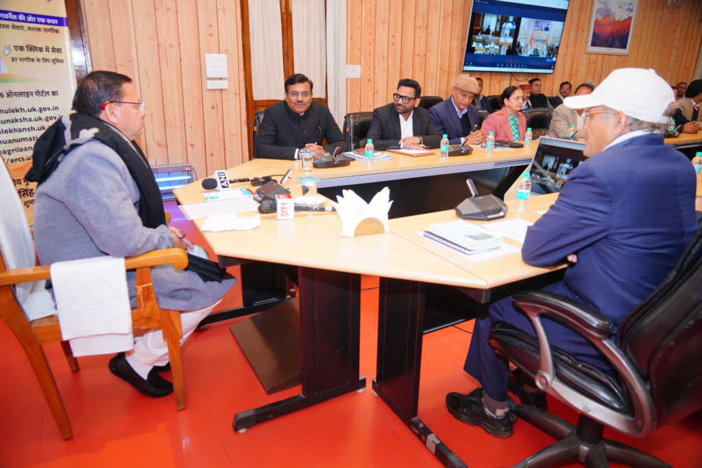 मुख्यमंत्री पुष्कर सिंह धामी ने राजस्व विभाग के 6 नए वेब पोर्टल का किया शुभारंभ: अब घर बैठे मिलेगी सत्यापित खतौनी और अन्य सेवाएं