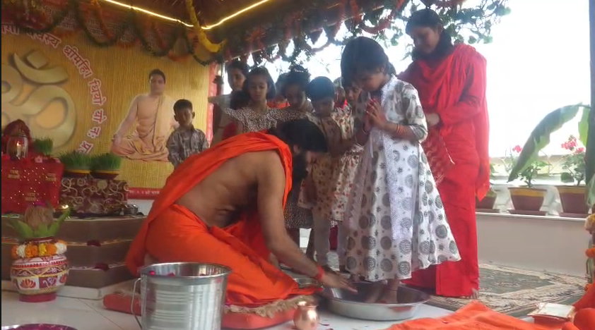 The Grand Conclusion of Chaitra Navratri: पतंजलि योगपीठ में नारी शक्ति का महापर्व चैत्र नवरात्रि पर बाबा रामदेव बोले - "नारी सम्मान ही सनातन जागरण का मूल है"