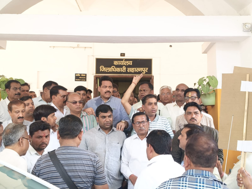 Tarun Khatik murder case in Uttam Nagar, Delhi: सहारनपुर में खटीक समाज ने जिला अधिकारी को सौंपा ज्ञापन