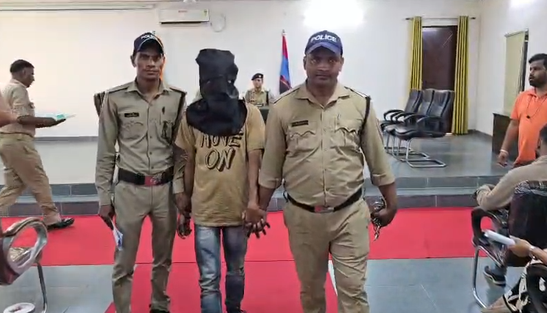 Smack worth Rs 16 lakh seized in Haldwani :हल्द्वानी में 16 लाख की स्मैक के साथ तस्कर गिरफ्तार | “ड्रग्स फ्री देवभूमि मिशन” के तहत पुलिस की बड़ी कार्रवाई..