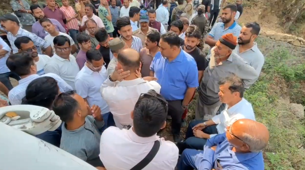 Tiger terror in Nainital : नैनीताल में बाघ का आतंक: 20 दिन में तीसरी घटना, युवक को बनाया निवाला