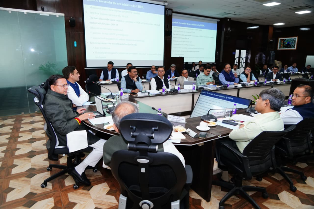 CM Dhami reviews important infrastructure projects : हरिद्वार गंगा कॉरिडोर, शारदा रिवरफ्रंट और ऋषिकेश गंगा कॉरिडोर पर तेजी के निर्देश