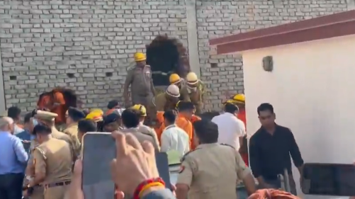 Aliganj Coaching Centre Fire News Update : अलीगंज कोचिंग सेंटर में भीषण आग, कई लोगों के हताहत होने की आशंका