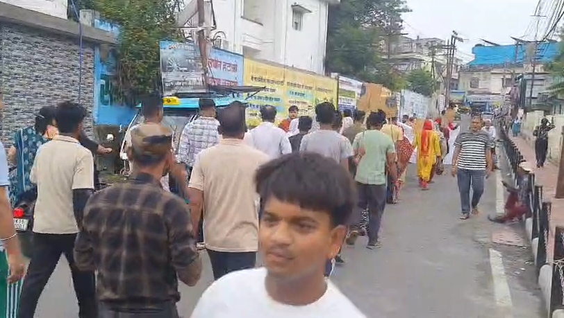 Sanitation workers protest in Ramnagar : रामनगर में सफाई कर्मचारियों का प्रदर्शन, आठ सूत्रीय मांगों को लेकर सरकार के खिलाफ किया जोरदार प्रदर्शन