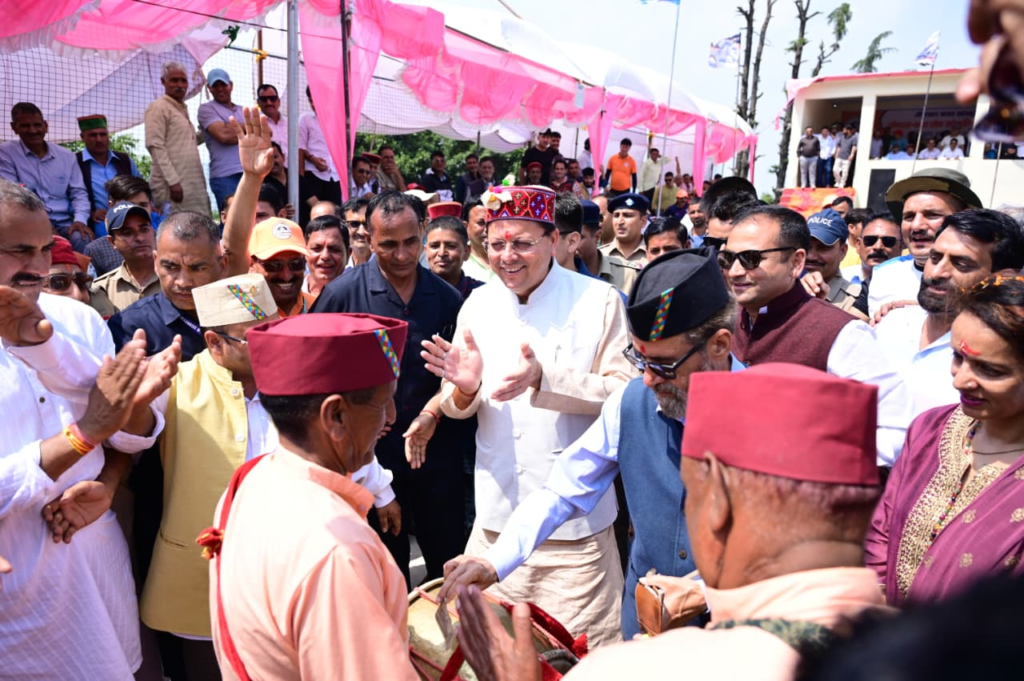 Jaunsar-Bawar got a big gift of development schemes : जौनसार-बावर को मिली विकास योजनाओं की बड़ी सौगात, मुख्यमंत्री धामी ने की कई महत्वपूर्ण घोषणाएं