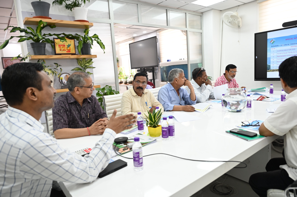 Special Intensive Review (SIR) drive intensified in Uttarakhand : उत्तराखंड में विशेष गहन पुनरीक्षण (SIR) अभियान तेज, 71 लाख से अधिक मतदाताओं के फॉर्म हुए डिजिटाइज...