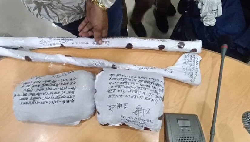 Woman's murder in Jalaun solved within 24 hours : जालौन में महिला हत्या का 24 घंटे में खुलासा, दो आरोपी गिरफ्तार; हत्या में प्रयुक्त कुल्हाड़ी, डंडा और कपड़े बरामद