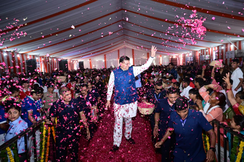 Commitment to service, good governance and dedication : सेवा, सुशासन और समर्पण का संकल्प: राज्यपाल और मुख्यमंत्री ने किया सेवा पखवाड़ा का शुभारंभ, ₹219 करोड़ की 51 विकास परियोजनाओं की दी सौगात