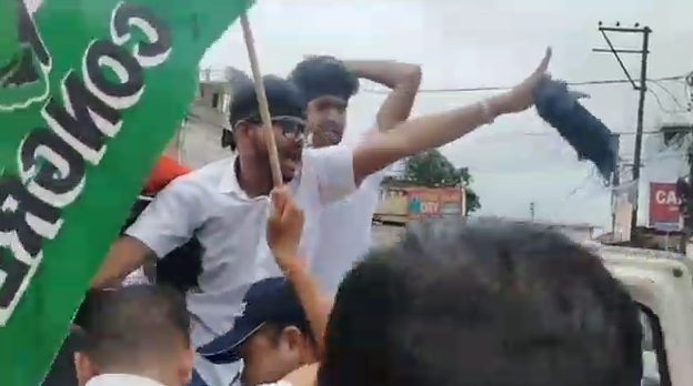 Congress workers arrested for showing black flags to the CM in Selaqui : सेलाकुई में मुख्यमंत्री को काले झंडे दिखाने पहुंचे कांग्रेस कार्यकर्ता गिरफ्तार, शीशमबाड़ा कूड़ा निस्तारण प्लांट हटाने की उठाई मांग
