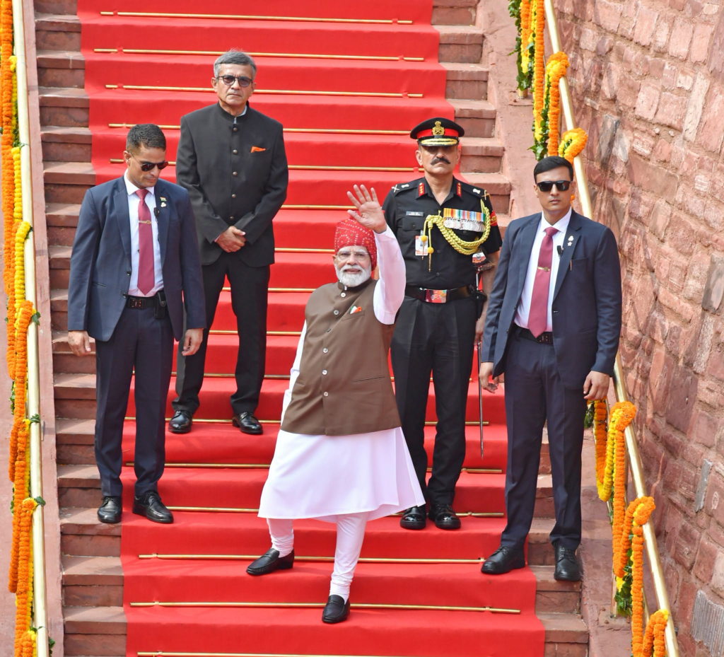 A message of patriotism and pride from the Red Fort on 80th Independence Day : 80वें स्वतंत्रता दिवस पर लाल किले से देशभक्ति और गौरव का संदेश, विकसित भारत के संकल्प के साथ आगे बढ़ा देश
