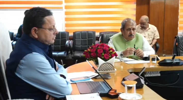 Chief Minister Dhami reviewed the Jal Jeevan Mission : जल जीवन मिशन की मुख्यमंत्री धामी ने की समीक्षा, समयसीमा में अधूरे कार्य पूरे करने के निर्देश