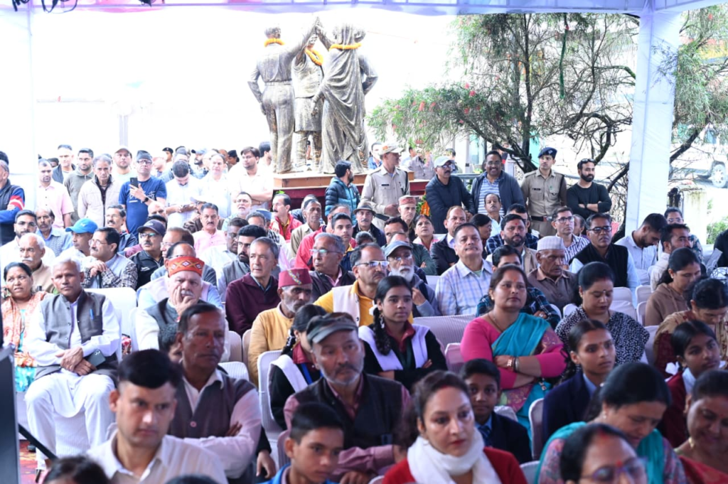 मसूरी गोलीकांड के शहीद आंदोलनकारियों को CM धामी ने किया नमन, बोले- बलिदान सदैव स्मरणीय रहेगा
