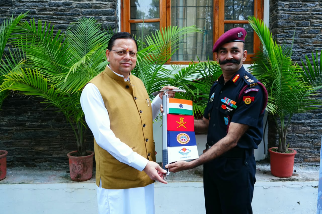 मुख्यमंत्री ने नेहरू पर्वतारोहण संस्थान के चार सफल अभियानों का किया फ्लैग-इन, माउंट एकांकागुआ और नुन-कुन पर्वत श्रृंखला की चोटियों पर सफल आरोहण करने वाले दलों को दी बधाई