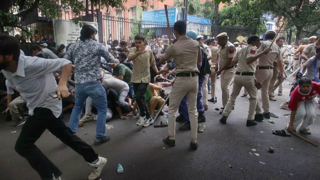 दिल्ली में चुनाव आयोग के खिलाफ प्रदर्शन, जंतर-मंतर पहुंचे CJP कार्यकर्ता हिरासत में