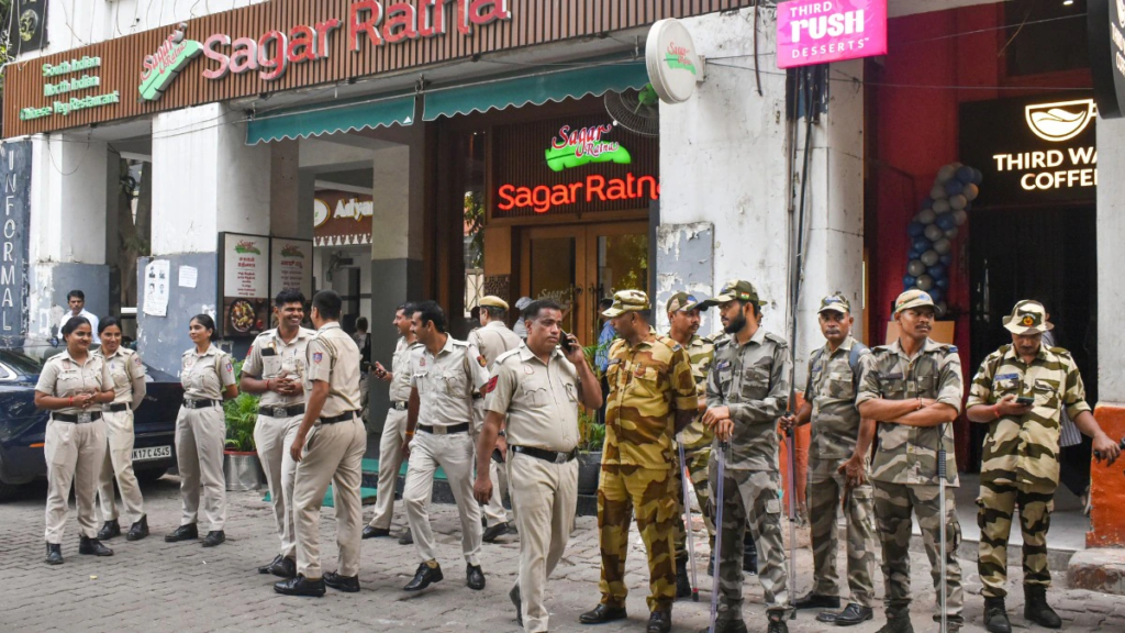 CJP प्रदर्शन से पहले दिल्ली में हाई अलर्ट! जंतर-मंतर पर 5 लेयर की बैरिकेडिंग, कई रास्ते बंद करने की तैयारी
