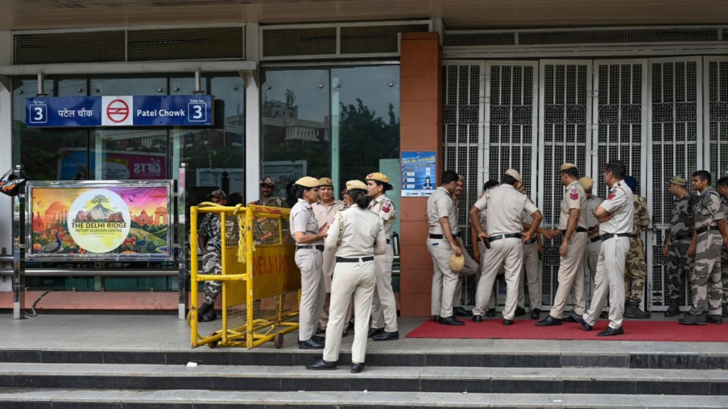 दिल्ली मेट्रो के 45 स्टेशन रात 10 बजे तक बंद, CJP प्रदर्शन के चलते DMRC ने बढ़ाई पाबंदी